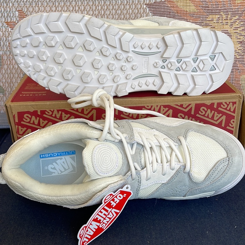 Vans Men’s Amzn Trailhead
Blanc De Blancmarshmallow
VN0A7TO2ASJ
Sneakers G - Picture 4 of 16